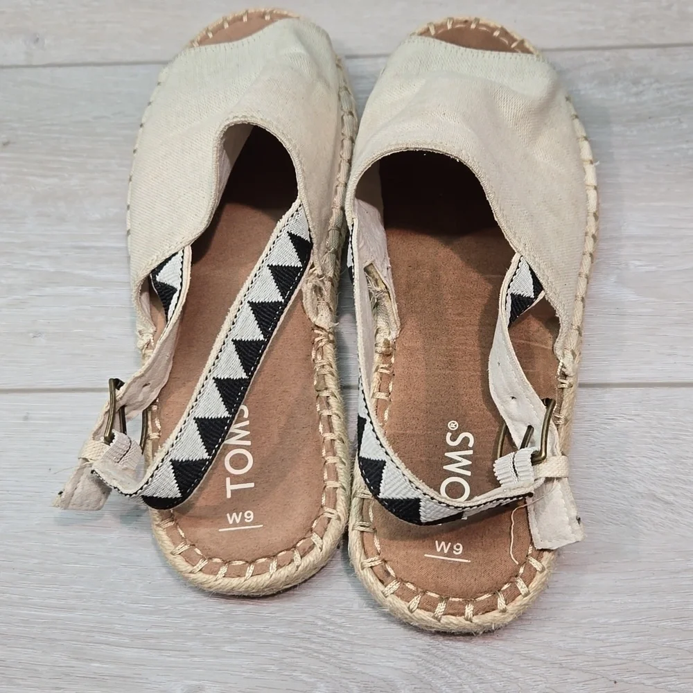 Toms Women Espadrille Flats sandals shoes sz 9